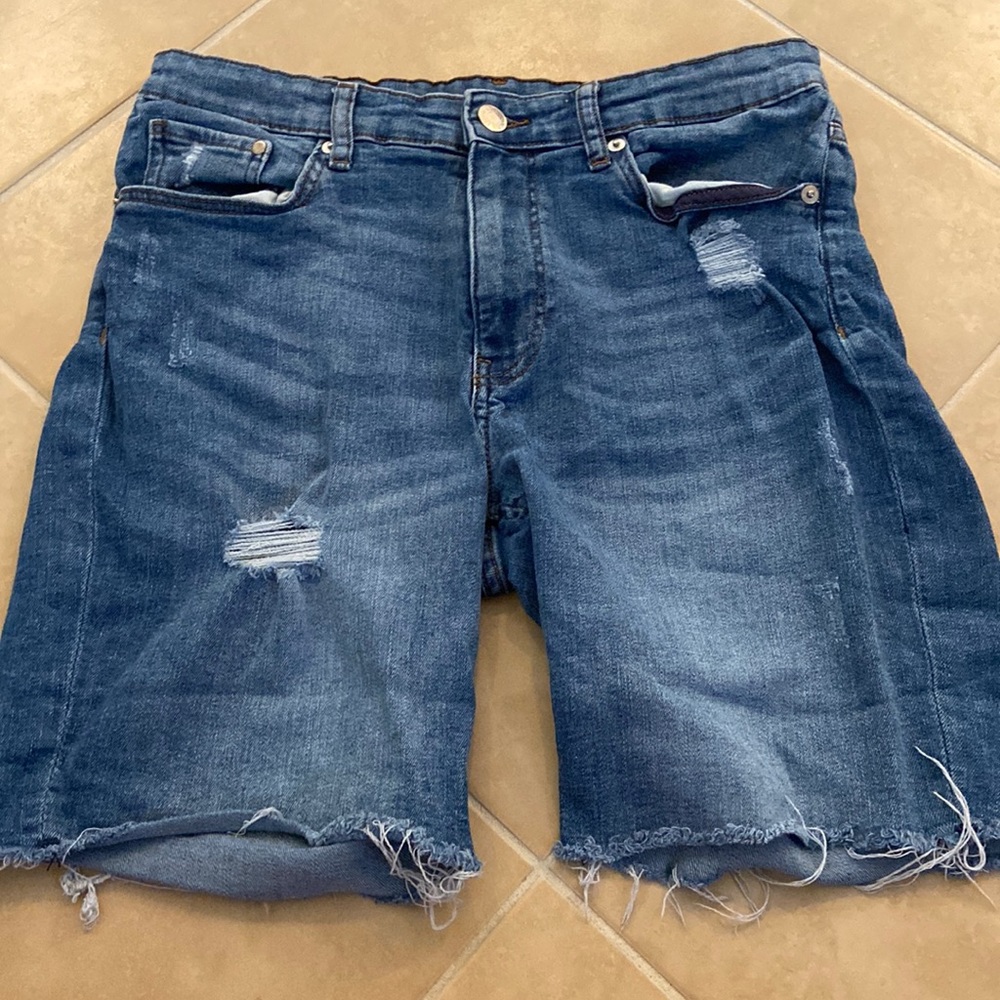 H and M jean shorts